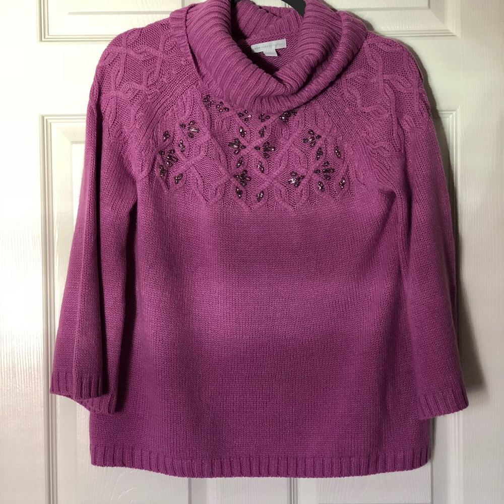 Boat neck sweater